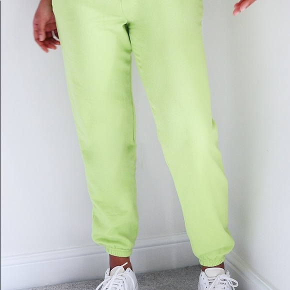 PRETTYLITTLETHING Bright Green Casual Joggers - Picture 3 of 3